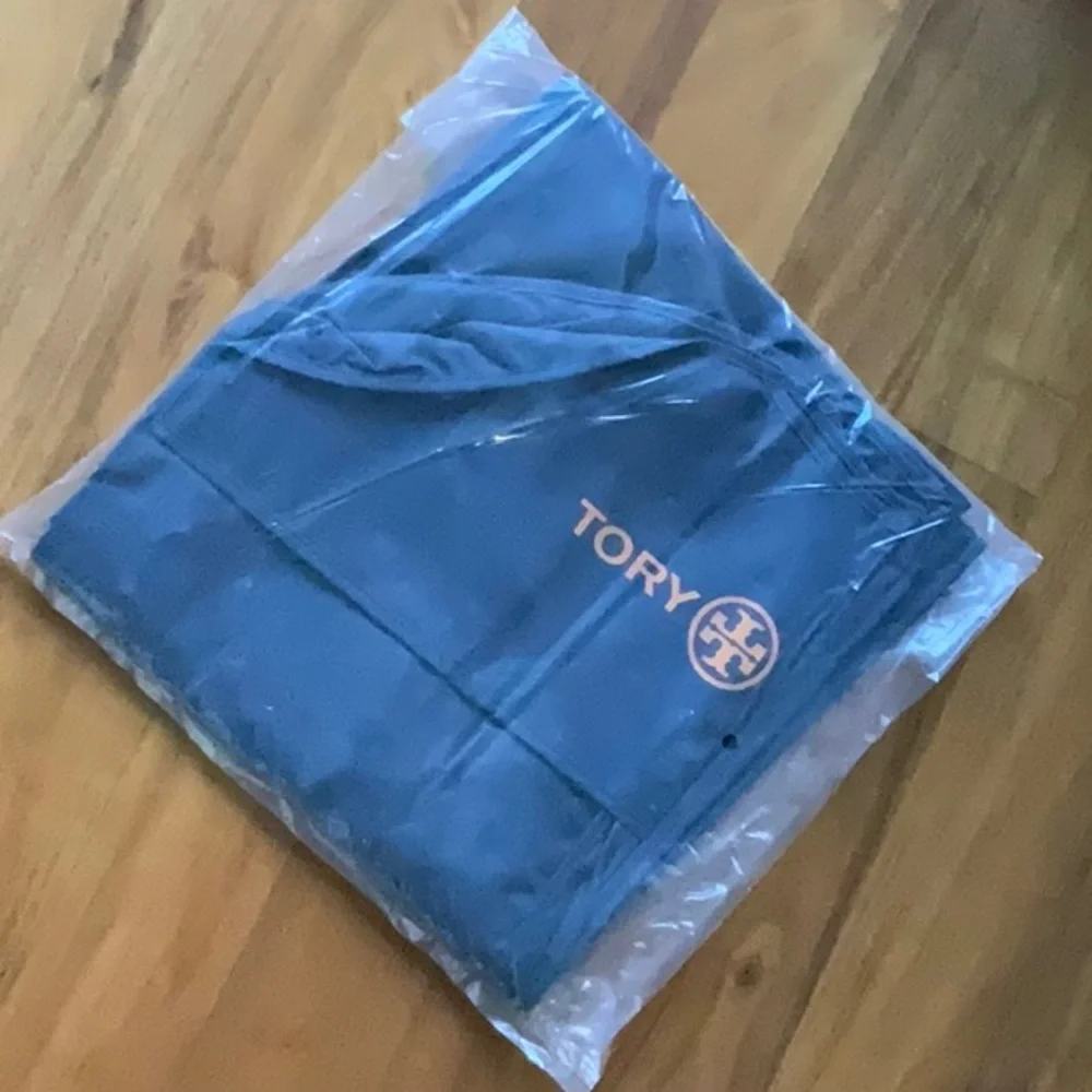 Tory Burch long travel garment bag BLUE TORY BURCH BLUE protective clothes cover